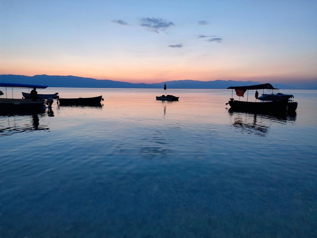 Ohrid Happy Apartments Екстер'єр фото